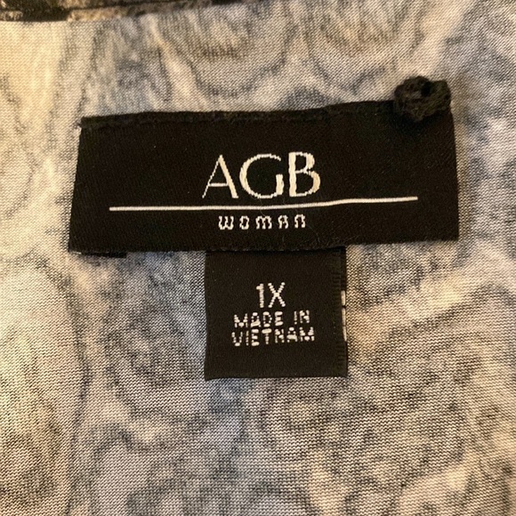 AGB Leopard Print Layered Blouse - Picture 6 of 6